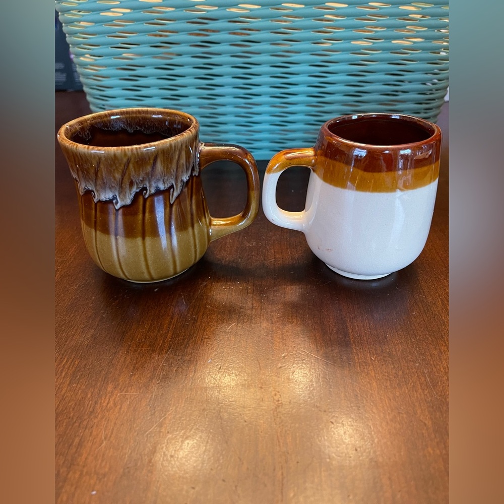 Set of 2 Unique Vintage MUGS - Picture 3 of 7